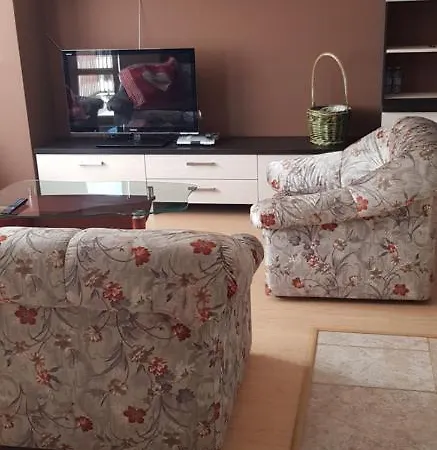 アパート слънчев с прекрасна гледка, паркинг. スモーリャン