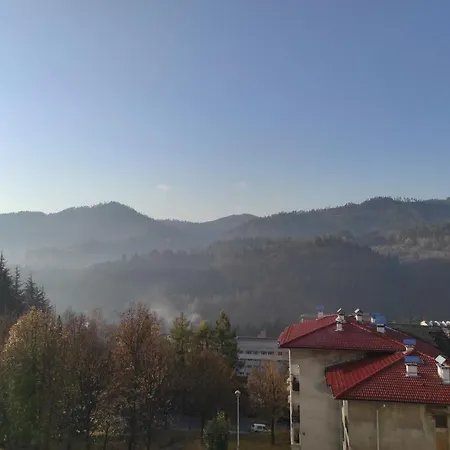 слънчев с прекрасна гледка, паркинг. Apartmán