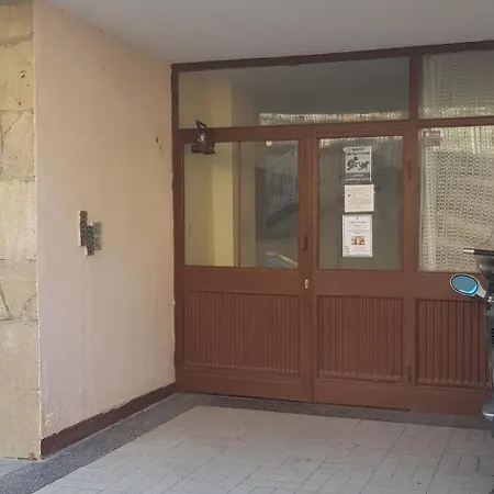 Apartmán слънчев с прекрасна гледка, паркинг. Smoljan