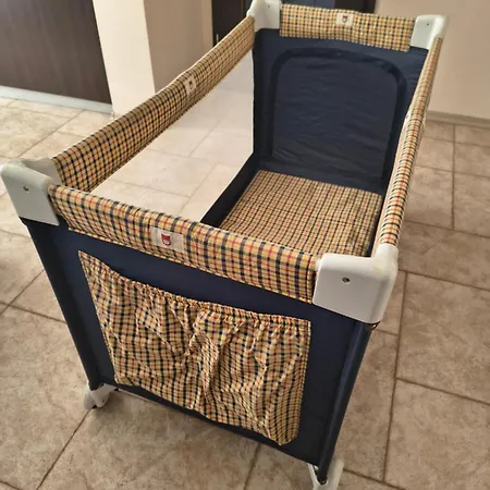 слънчев с прекрасна гледка, паркинг. *