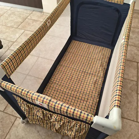 слънчев с прекрасна гледка, паркинг. סמוליאן