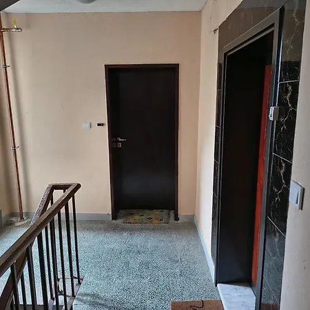 слънчев с прекрасна гледка, паркинг. * スモーリャン